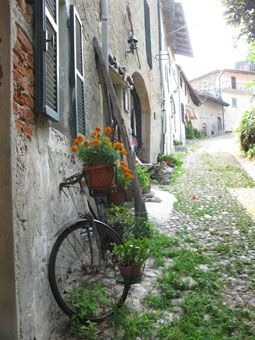 Via Vecchia scorcio